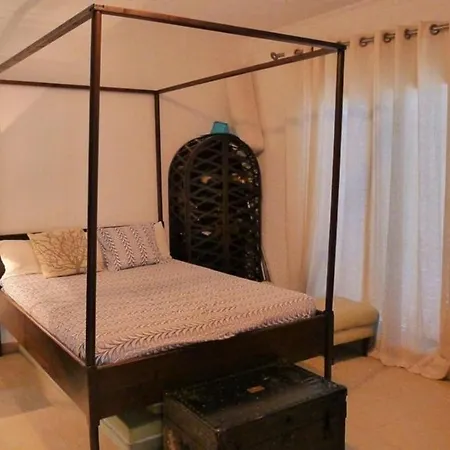 Casa Jacaranda Vila